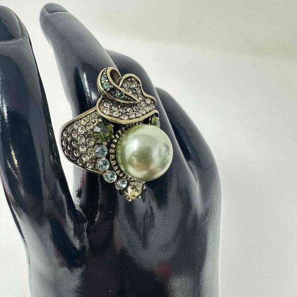 Heidi Daus Ring Size 5.5 Crystal Faux Pearl Peridot Rhinestone Cabochon - Picture 5 of 16
